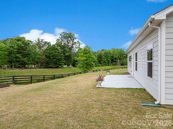 5th image of 4327 Bent Green Ln