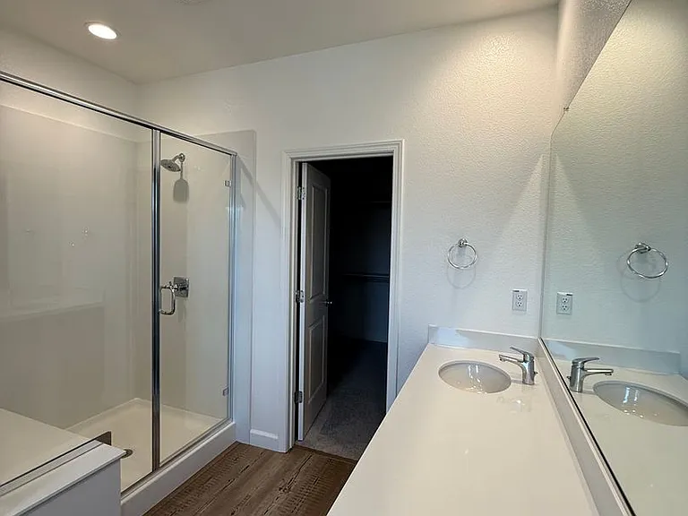 2460 Cinnabar Dr — Photo 17