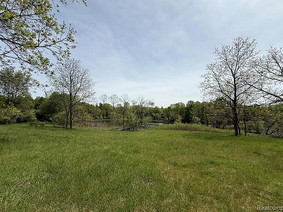 2nd image of 2320 Pool Rd