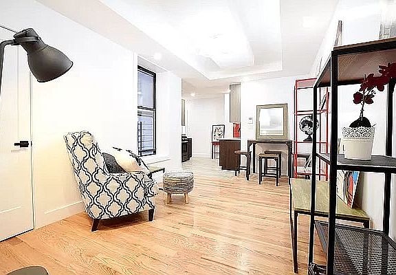 3rd image of 275 Kosciuszko St #401