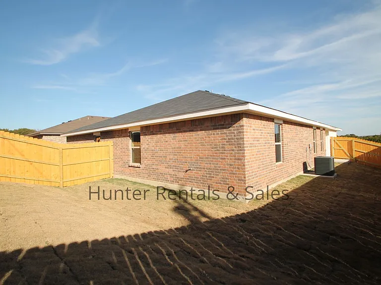 1810B Ponca Trce — Photo 3