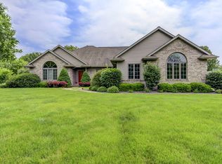 7600 Olde Carriage Way, Springfield, IL 62712