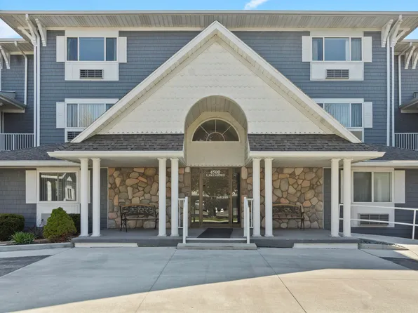 4500 Lakeshore Rd #13/33, Fort Gratiot, MI 48059