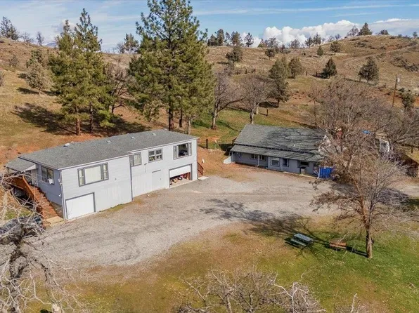 402 Greenhorn Rd, Yreka, CA 96097