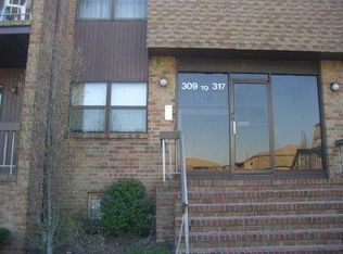311 Sharon Ct, Woodbridge, NJ