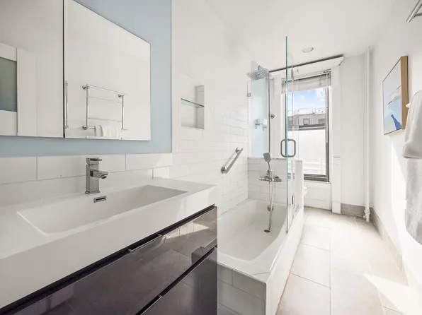 54 Sterling Place image 7 of 18