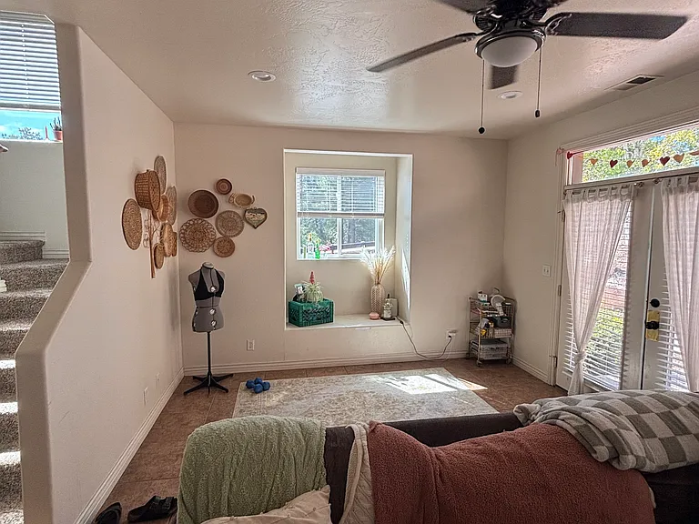 1299 E Makayla Way — Photo 15