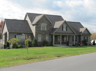 160 Slow Hand Dr, Hughesville, PA 17737