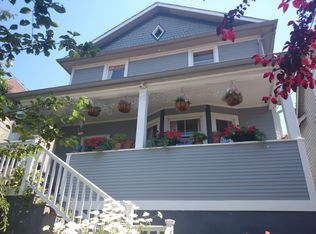 214 15th Ave, Seattle, WA 98122