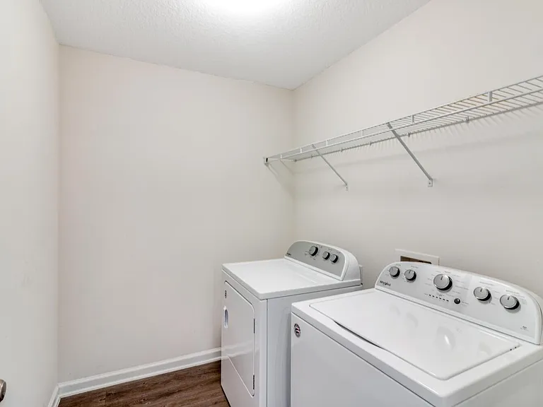 4615 Plover Dr — Photo 14
