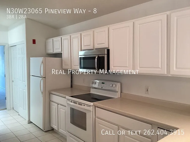 N30W23065 Pineview Way #8 — Photo 4