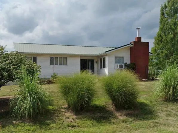 12094 Gay St, Adelphi, OH 43101
