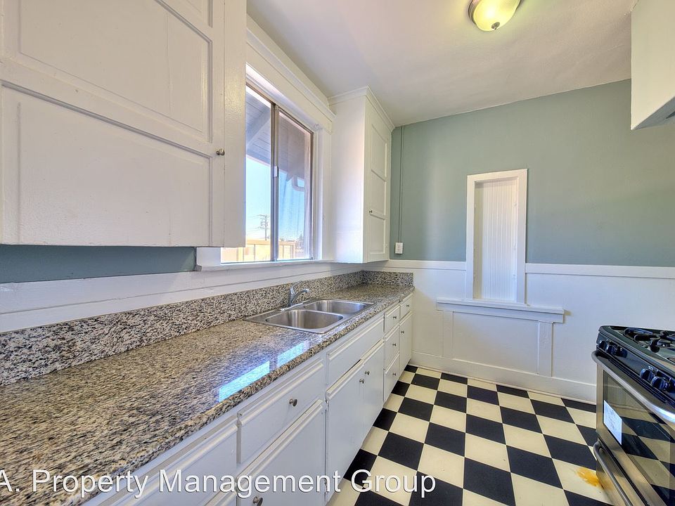1st image of 500 1/2 W Wilson Ave