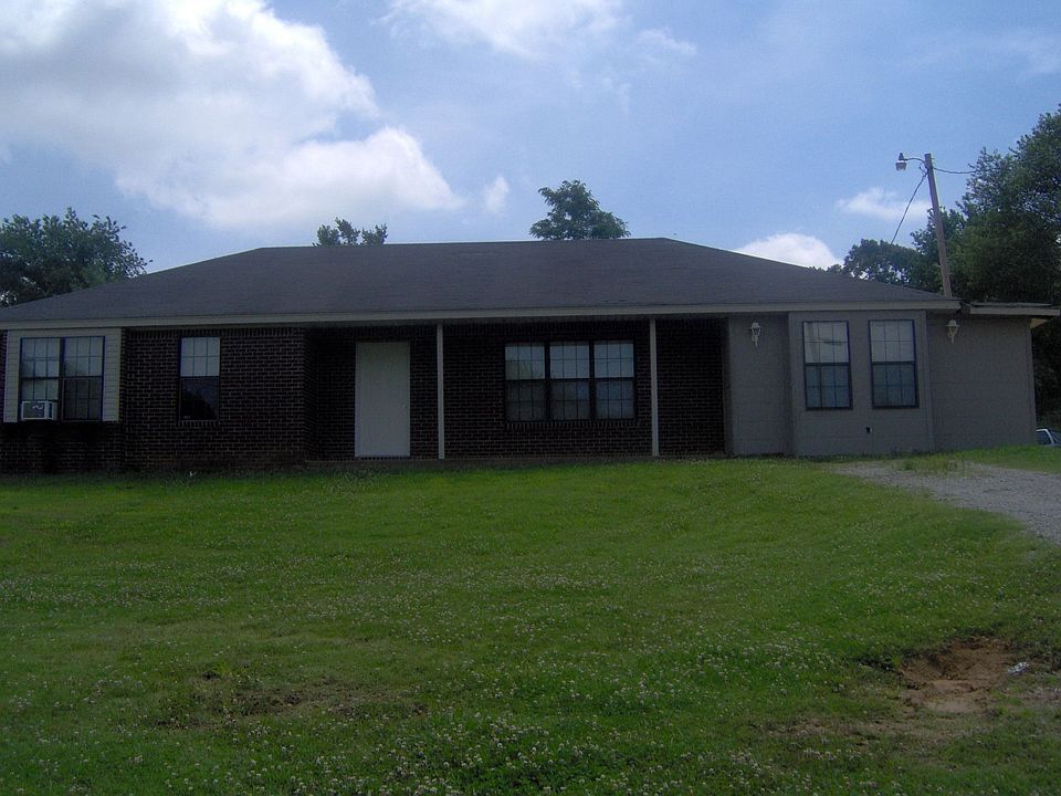 885 Hudsonville Rd., Holly Springs, MS 38635