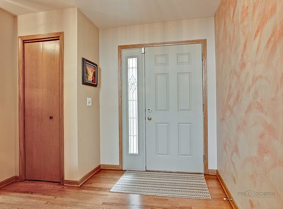 2nd image of 725 Brookvale Dr Unit B