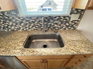 8227 E Floral Ave, Selma, CA 93662