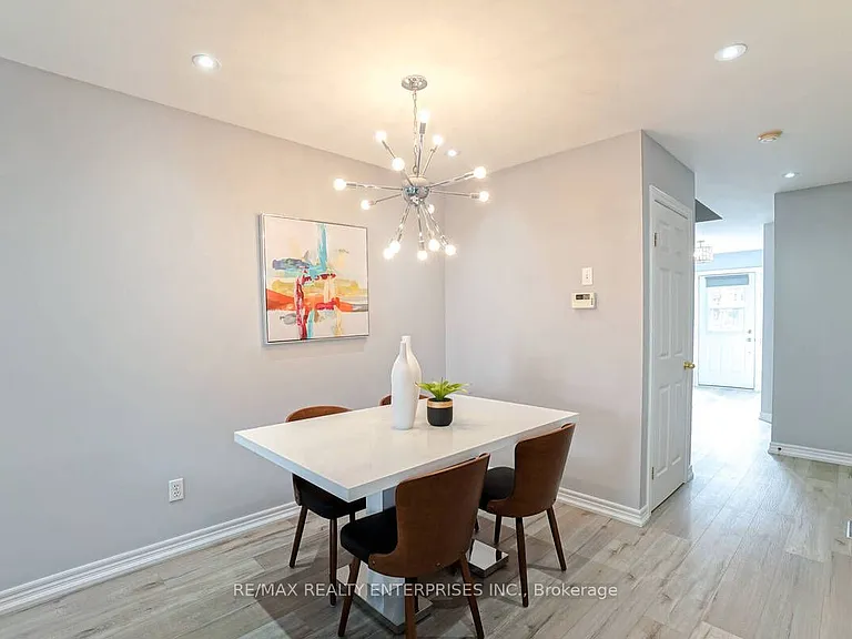 1750 Creek Way #29 — Photo 4