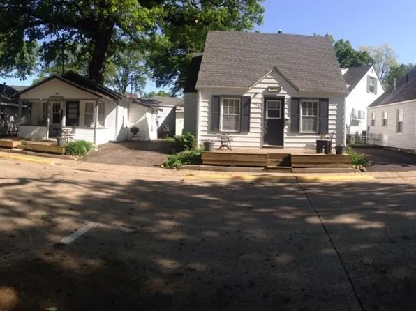 203 S Shore Dr, Clear Lake, IA 50428