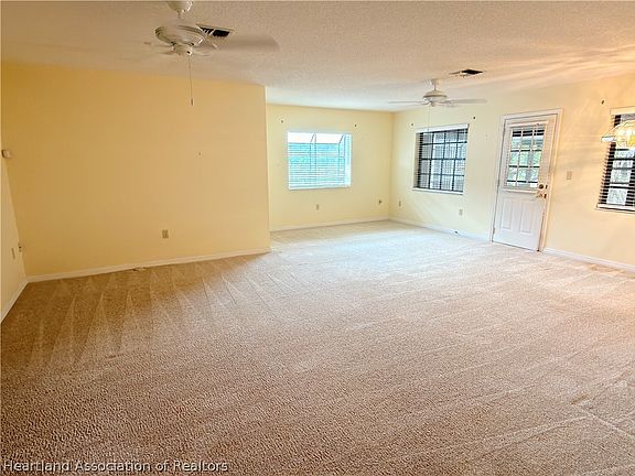 5th image of 1241 Shamrock Dr