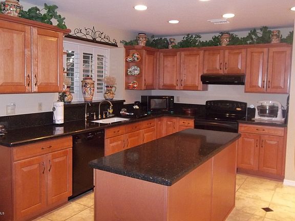 3rd image of 3414 N Oraibi Drive