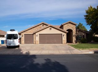 2405 E Mountain Ledge Dr, St George, UT 84790