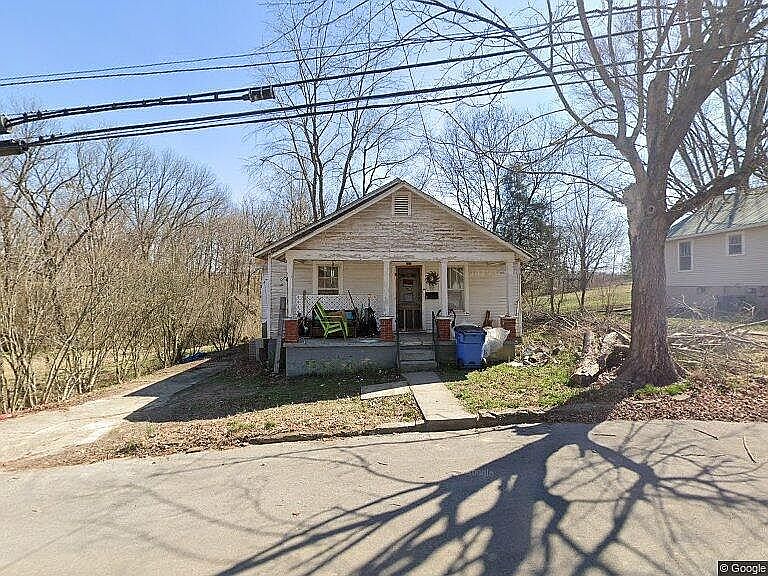 1st image of 203 S Franklin St