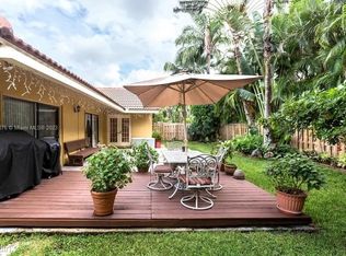 11620 SW 9th Ct, Hollywood, FL 33025