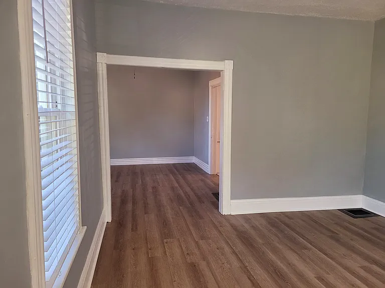 5 Powell Ave — Photo 16