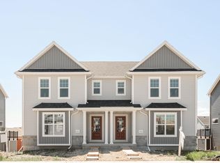 426 Crusader Point, Waunakee, WI 53597