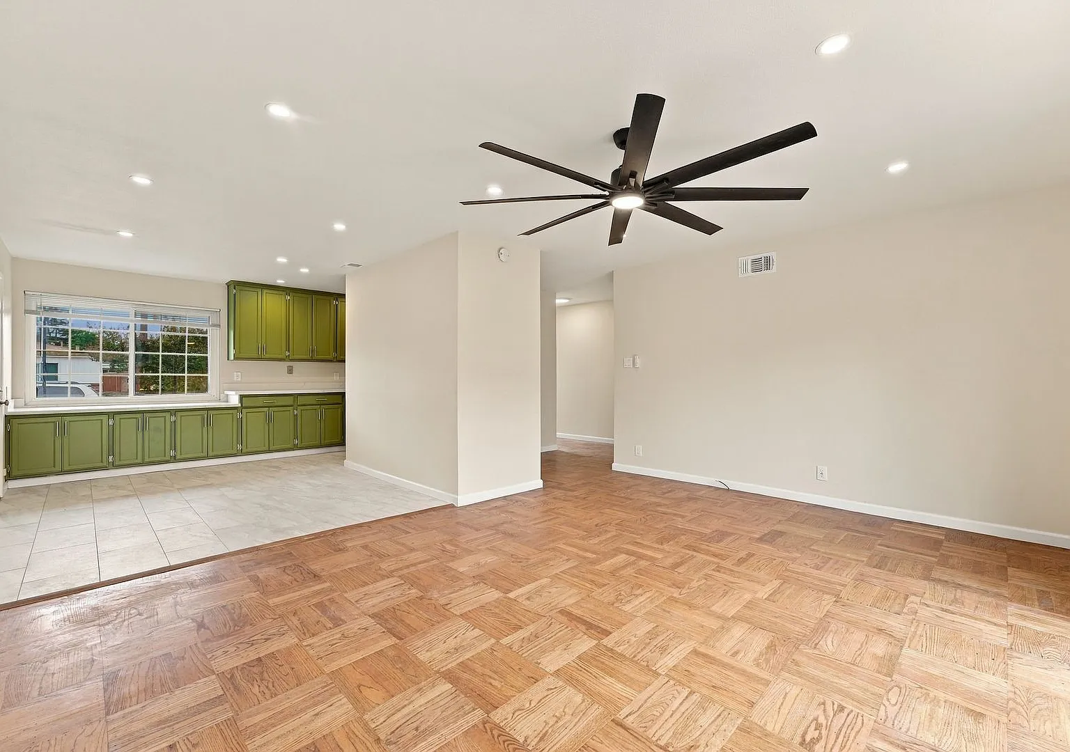 Freshly Remodeled 3-Bedroom San Lorenzo Corner Lot Home w/ Solar — Photo 4