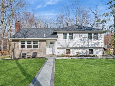 18 Paul Revere Lane, Centerport, NY, 11721