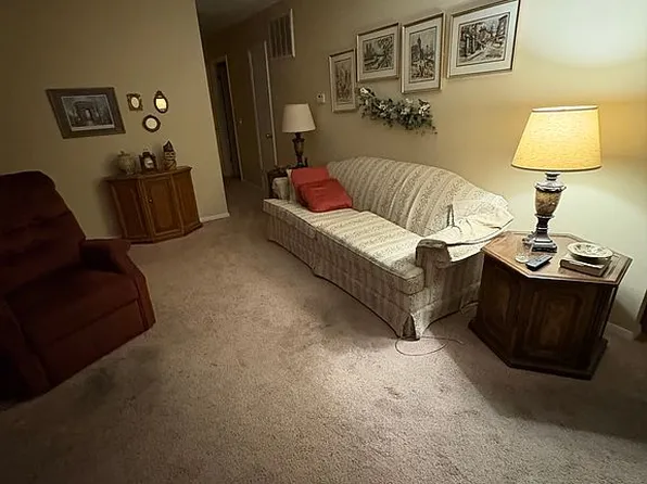 322 W Perry St, Bryan, OH 43506