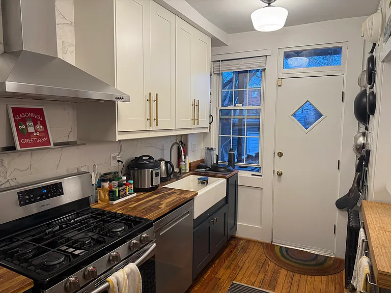 508 15th St SE — Photo 9