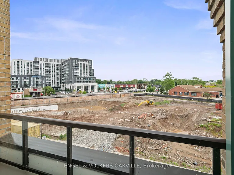 100 Bronte Rd #416 — Photo 24