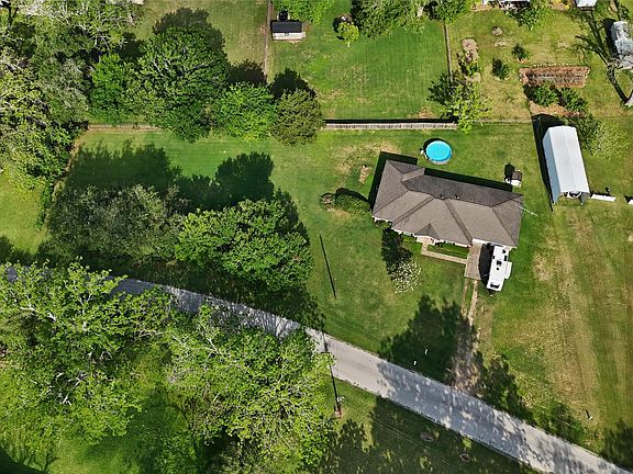 2nd image of 1112 Knox Ln