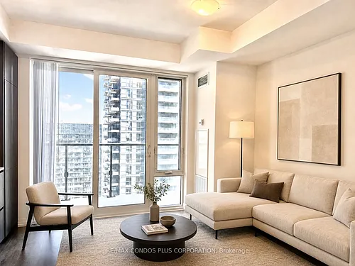 28 Widmer St #3126 Photo 1
