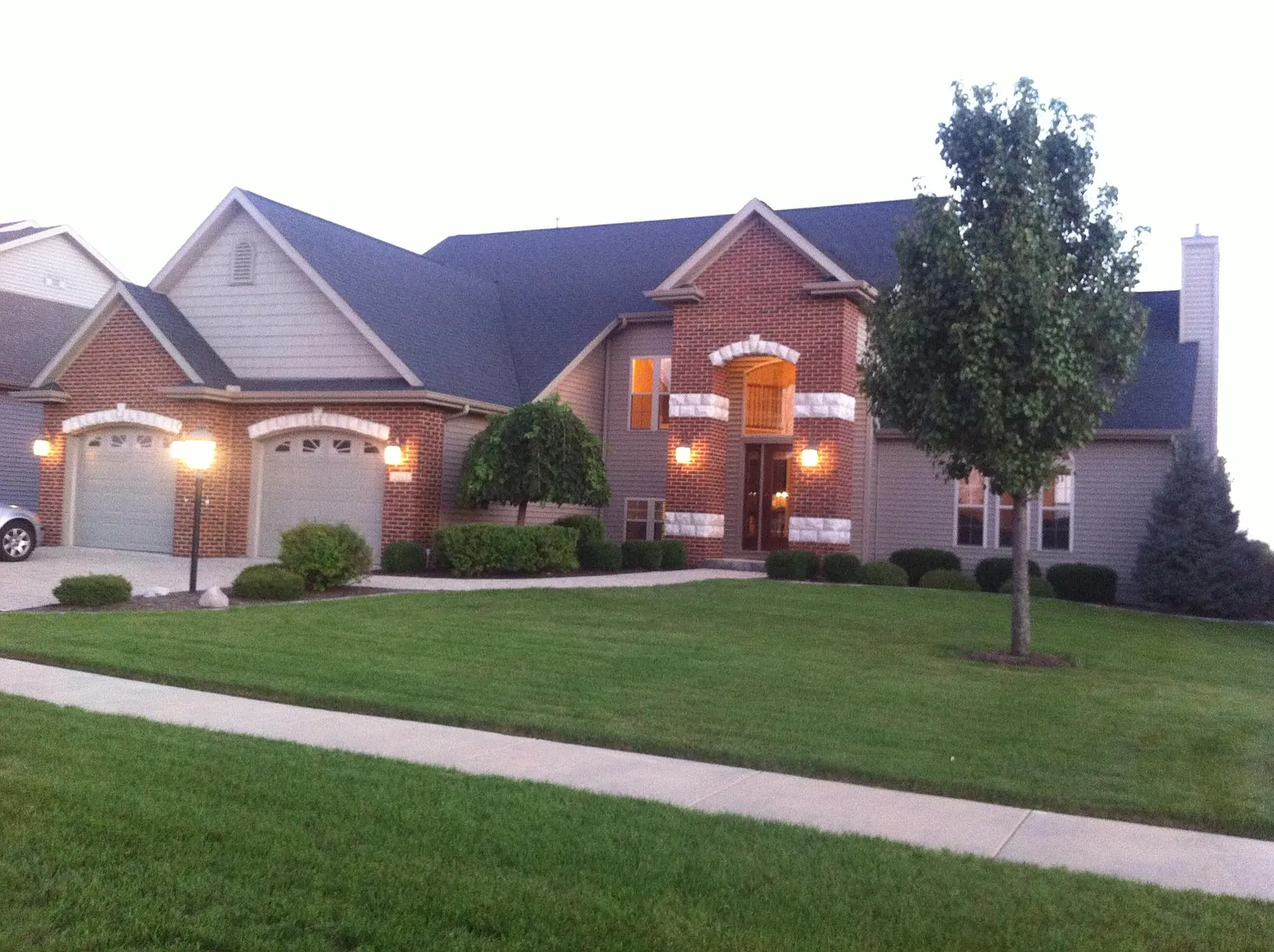 5013 Stonebridge Dr photo 1