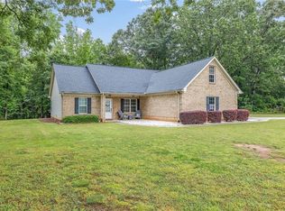 141 Meadow Creek Ct, Commerce, GA 30530