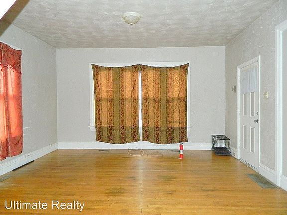 3rd image of 3714 Avondale Ave