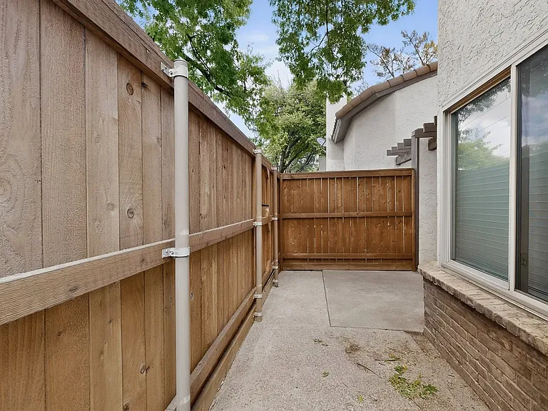 14151 Montfort Dr #367 — Photo 35