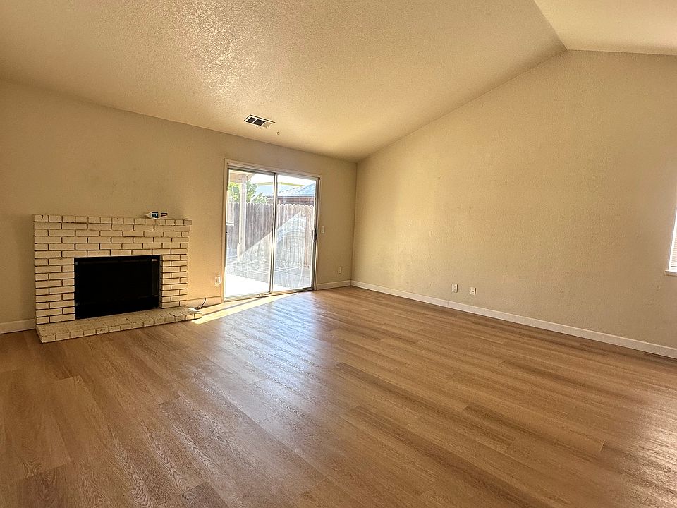 1st image of 3024 Gibson Way