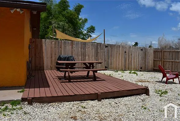 520 Drury Ln #522 — Photo 15