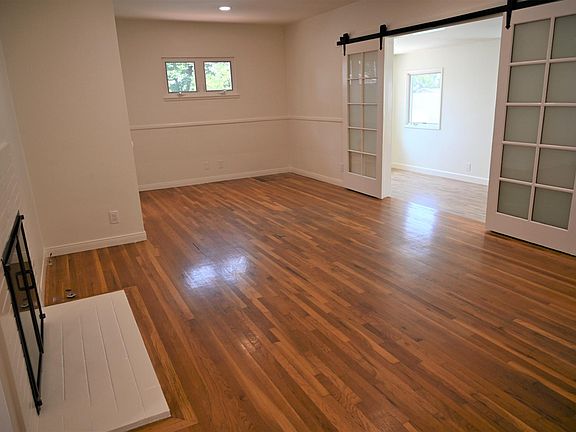 5th image of 421 Crestvale Dr