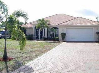 473 NE Solida Cir, Port Saint Lucie, FL 34983