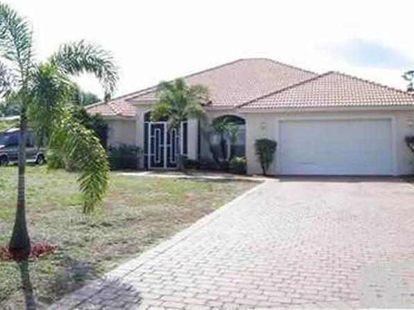 473 NE Solida Cir, Port Saint Lucie, FL 34983