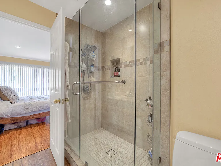 5624 Las Virgenes Rd #19 — Photo 17