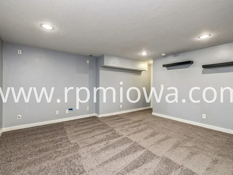 9315 Kingman Dr — Photo 5