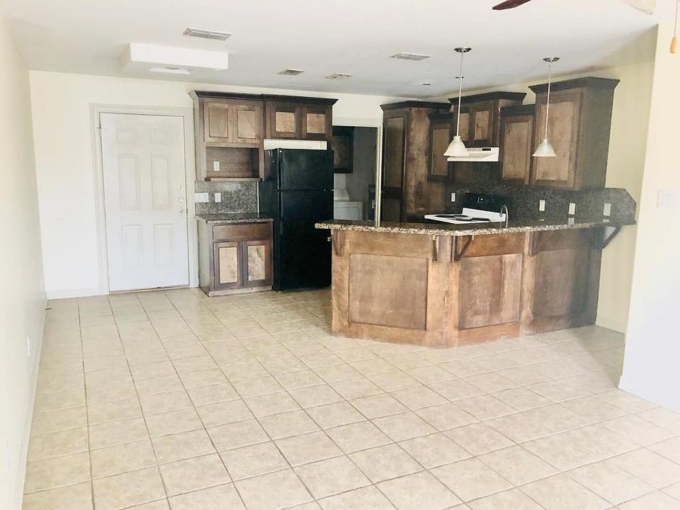 1st image of 1404 Fig Ave