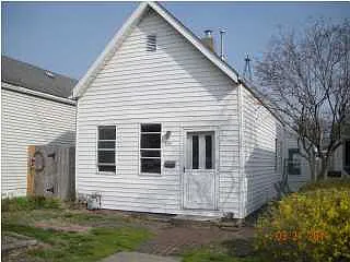 2313 W Iowa St photo 1