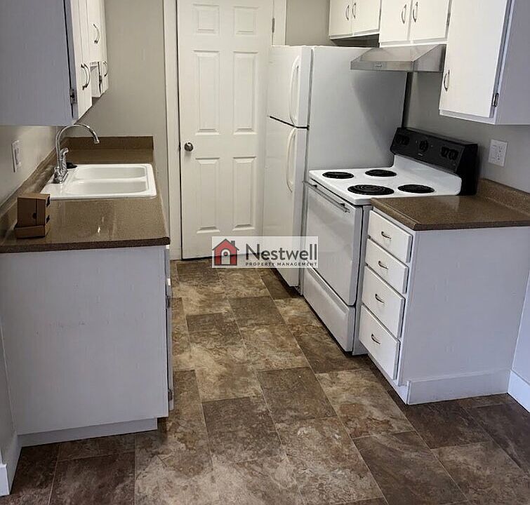 1st image of 230 W Center St Unit 20